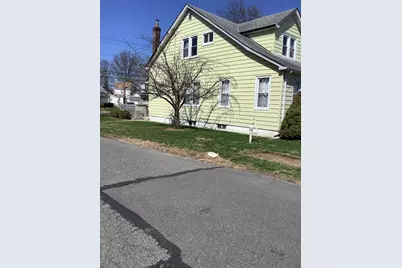 101 Stewart Street, Floral Park, NY 11001 - Photo 25