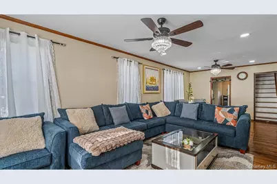 101 Stewart Street, Floral Park, NY 11001 - Photo 5