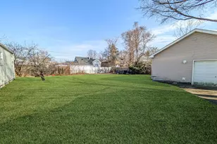 99 Wagon Ln, Centereach, NY 11720 - Photo 23