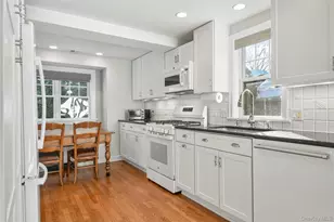 551 Wolfs Ln, Pelham, NY 10803 - Photo 7