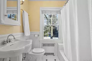 551 Wolfs Ln, Pelham, NY 10803 - Photo 21