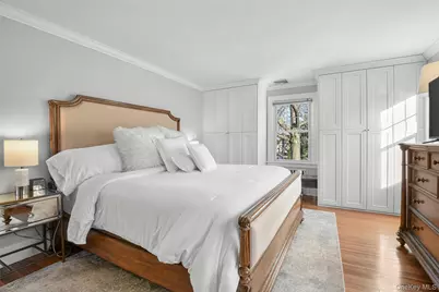 551 Wolfs Lane, Pelham, NY 10803 - Photo 15