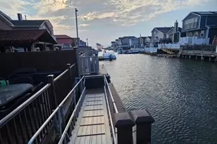 19 W 13th Rd, Far Rockaway, NY 11693 - Photo 17