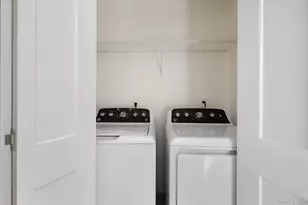 43 Shirley Ln, Medford, NY 11763 - Photo 19