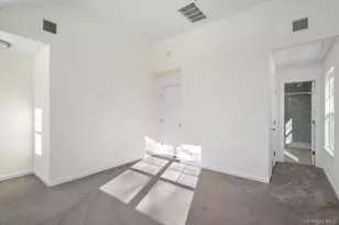 43 Shirley Ln, Medford, NY 11763 - Photo 13