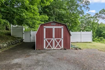 41 Plumbrook Road, Katonah, NY 10536 - Photo 43