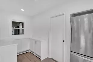 31 Blue Spruce Rd, Levittown, NY 11756 - Photo 11