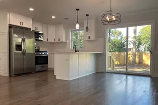 492 Blue Point Rd, Farmingville, NY 11738 - Photo 3