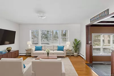 50 Laurelton Avenue, Selden, NY 11784 - Photo 5