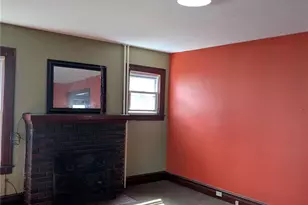 105 Courtney Ave, Newburgh, NY 12550 - Photo 5