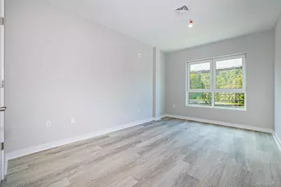 500 Commerce Street #108, Hawthorne, NY 10532 - Photo 5