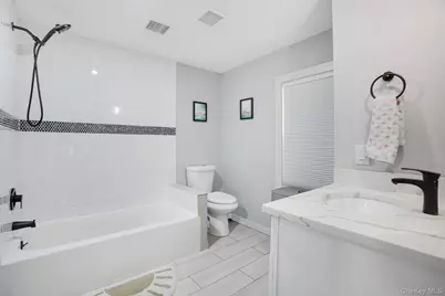 300 Washington Avenue, Pleasantville, NY 10570 - Photo 29