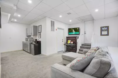 300 Washington Avenue, Pleasantville, NY 10570 - Photo 33