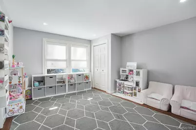 300 Washington Avenue, Pleasantville, NY 10570 - Photo 17