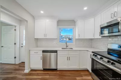 247 Rider Avenue, Patchogue, NY 11772 - Photo 11