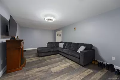 59 Wintergreen Place, Hopewell Junction, NY 12533 - Photo 39