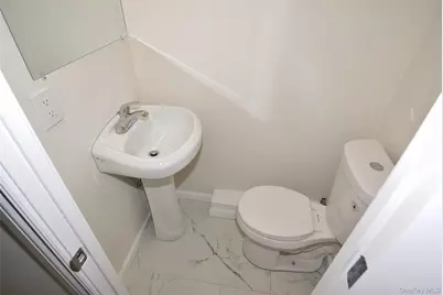 144-24 Village Road #67-B, Kew Gardens, NY 11435 - Photo 15