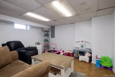 3195 Nantucket Lane, Oceanside, NY 11572 - Photo 17