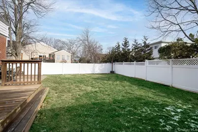 3195 Nantucket Lane, Oceanside, NY 11572 - Photo 21