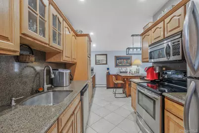 14 Mount Wilson Avenue, Farmingville, NY 11738 - Photo 11