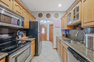 14 Mt Wilson Ave, Farmingville, NY 11738 - Photo 13