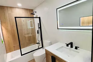 15 Valerie Dr, Yonkers, NY 10703 - Photo 3