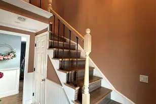 17 Hampton Rd, Shirley, NY 11967 - Photo 3