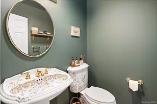 4 Pine Ridge Rd, Rye Brook, NY 10573 - Photo 17