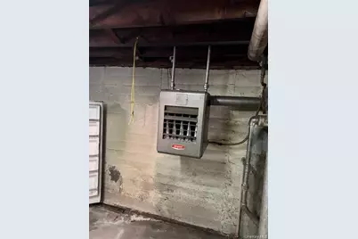 7950 262nd Street, Glen Oaks, NY 11004 - Photo 7