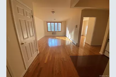 140-26 Cherry Avenue #5D, Flushing, NY 11355 - Photo 5