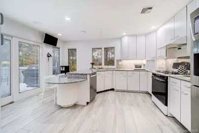 4 Ayr Court, Airmont, NY 10901 - Photo 13