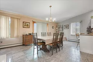 146 Longwood Ave, Westbury, NY 11590 - Photo 15