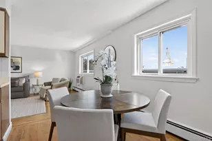 1 Toms Point Ln, Port Washington, NY 11050 - Photo 9