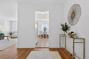 1 Toms Point Ln, Port Washington, NY 11050 - Photo 3