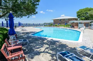 1 Toms Point Ln, Port Washington, NY 11050 - Photo 17