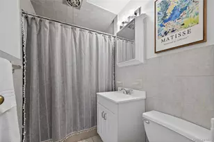 1 Toms Point Ln, Port Washington, NY 11050 - Photo 15