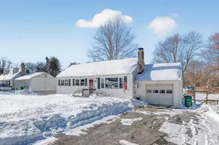 7 Nied Dr, Pleasant Valley, NY 12569 - Photo 3