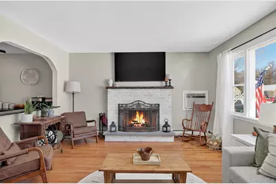 7 Nied Drive, Pleasant Valley, NY 12569 - Photo 5