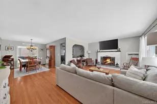 7 Nied Dr, Pleasant Valley, NY 12569 - Photo 7