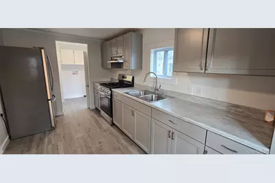 525 Riverleigh Ave Unit 116, Riverhead, NY 11901 - Photo 15