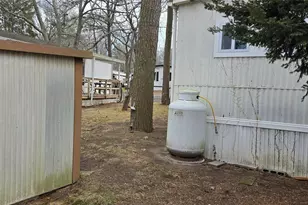 525 Riverleigh Ave Unit 116, Riverhead, NY 11901 - Photo 7