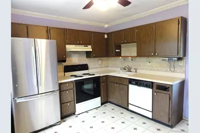 1840 Crompond Road #9D8, Peekskill, NY 10566 - Photo 5