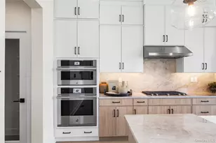 5135 Teaberry Ln, Fishkill, NY 12524 - Photo 3