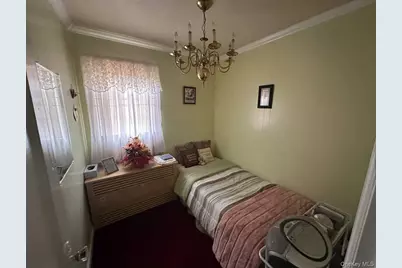 19153 115th Road, Saint Albans, NY 11412 - Photo 9