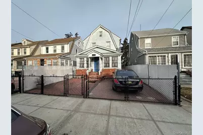 19153 115th Road, Saint Albans, NY 11412 - Photo 1