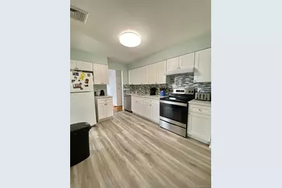 55 Parkway Avenue, Amityville, NY 11701 - Photo 3