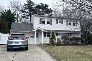 166 Choir Ln E, Westbury, NY 11590 - Photo 3