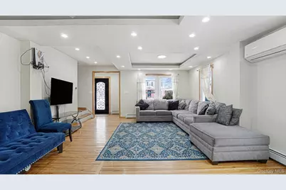 34 Diamond Street, Elmont, NY 11003 - Photo 3