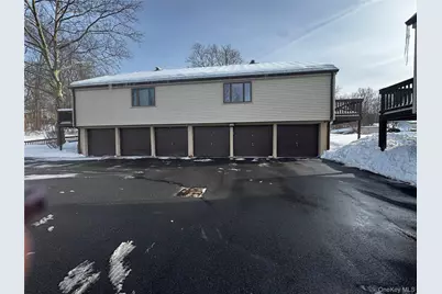 53 Jefferson Oval #B, Yorktown Heights, NY 10598 - Photo 3