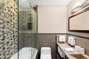 2 5th Ave, New York, NY 10011 - Photo 17